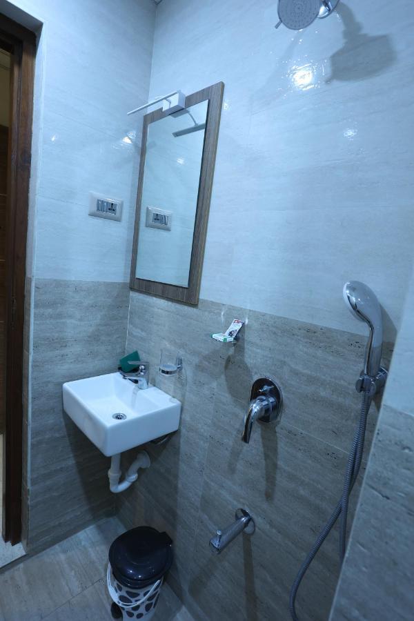 Minas Manor Hotel Tiruchirappalli Exterior photo